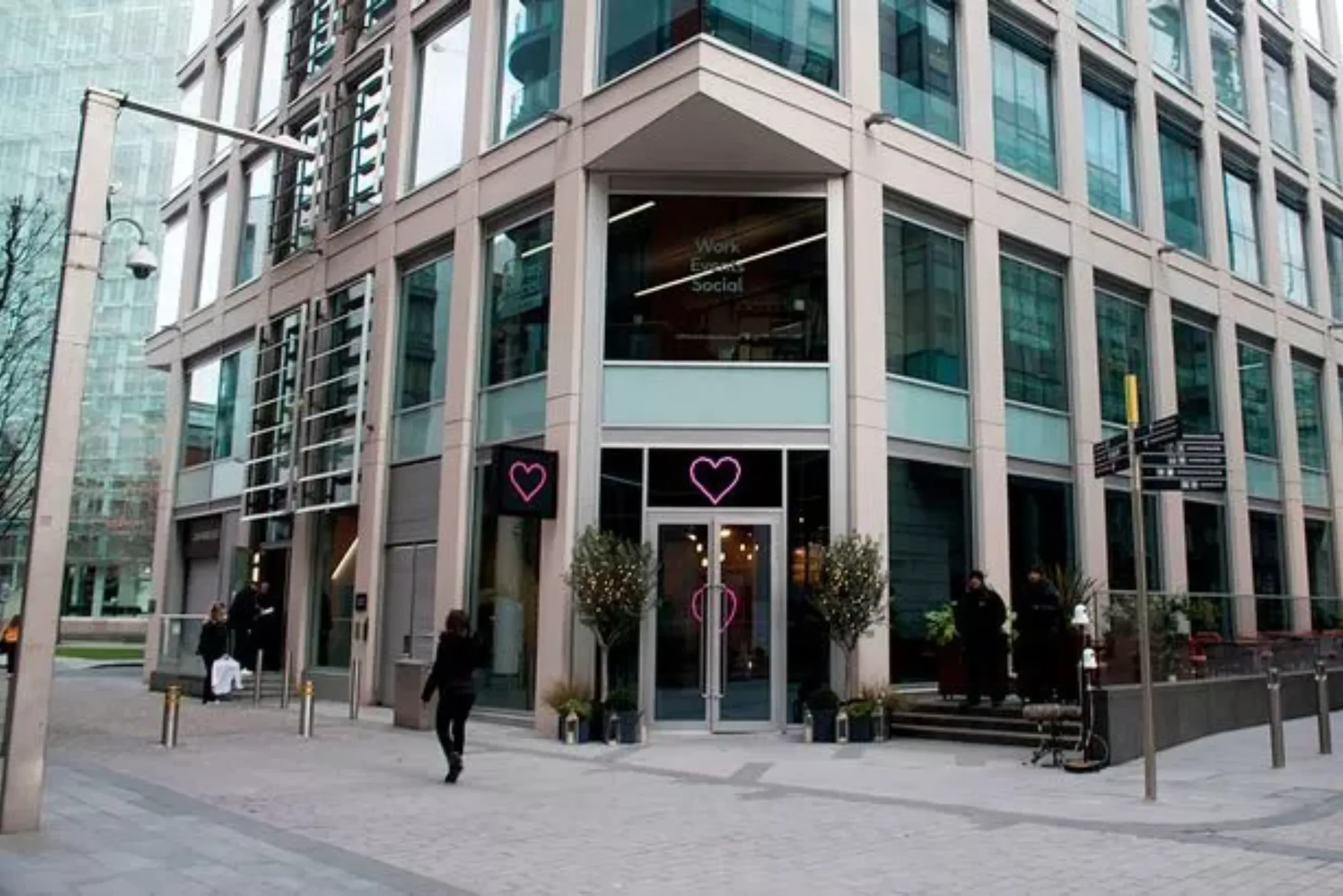 where is the first dates restaurant