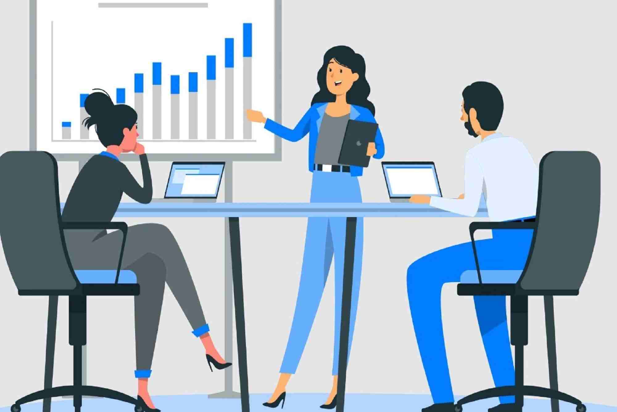 Why Field Sales Pros Need a Sales Team Tracker App in 2025